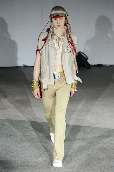 Look 4